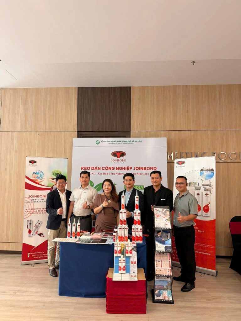 Tập thể Joinbond luôn mang trong mình sứ mệnh cung cấp các giải pháp kết dính an toàn và thân thiện với môi trường